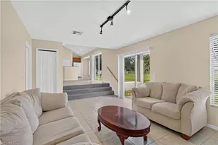 523 SE 25th Ln, Cape Coral, FL 33904 - Photo 15