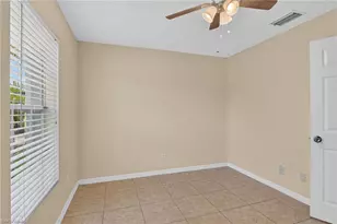 523 SE 25th Ln, Cape Coral, FL 33904 - Photo 23
