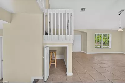 523 SE 25th Ln, Cape Coral, FL 33904 - Photo 13