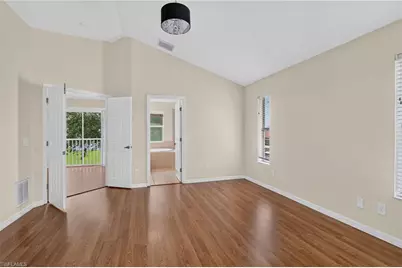 523 SE 25th Ln, Cape Coral, FL 33904 - Photo 19