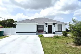 5225 23rd Ave SW, Naples, FL 34116 - Photo 3
