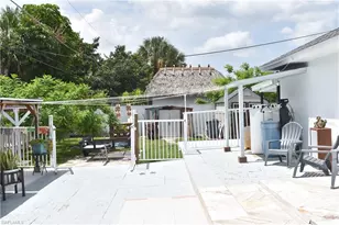 5225 23rd Ave SW, Naples, FL 34116 - Photo 27
