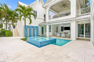 1011 6th St S, Naples, FL 34102 - Photo 15