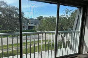 1900 Alamanda Dr, Naples, FL 34102 - Photo 9
