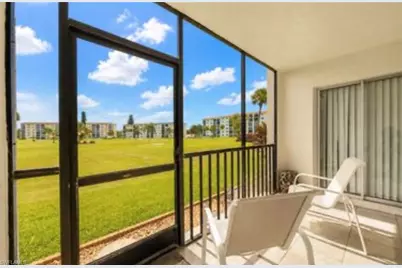 41 High Point Cir S #105, Naples, FL 34103 - Photo 3