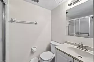 41 High Point Cir S, Naples, FL 34103 - Photo 13