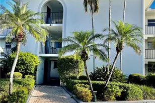 41 High Point Cir S, Naples, FL 34103 - Photo 17