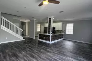 7614 Bristol Cir, Naples, FL 34120 - Photo 3