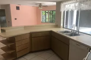 224 Pine Valley Cir, Naples, FL 34113 - Photo 13