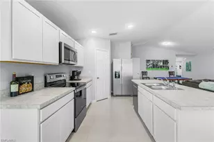 1819 NE 6th Ave, Cape Coral, FL 33909 - Photo 19