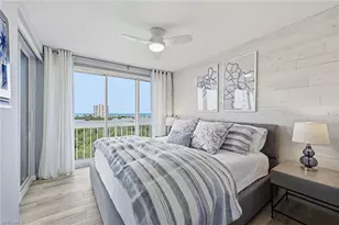 5501 Heron Point Dr, Naples, FL 34108 - Photo 21