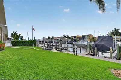 4025 SE 19th Pl #209, Cape Coral, FL 33904 - Photo 7