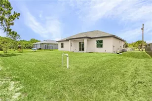 748 Chestnut St E, Lehigh Acres, FL 33974 - Photo 27