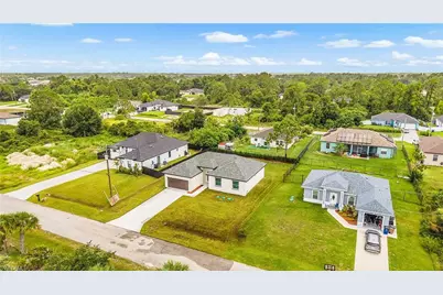 748 Chestnut St E, Lehigh Acres, FL 33974 - Photo 29