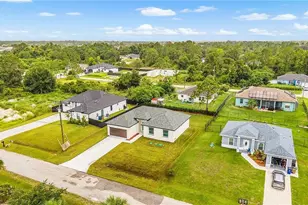 748 Chestnut St E, Lehigh Acres, FL 33974 - Photo 29