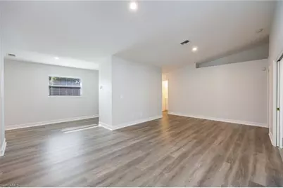 300 Diamond Cir #308, Naples, FL 34110 - Photo 11