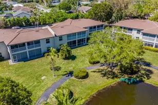 300 Diamond Cir, Naples, FL 34110 - Photo 25