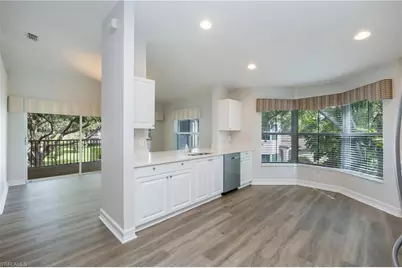300 Diamond Cir #308, Naples, FL 34110 - Photo 5