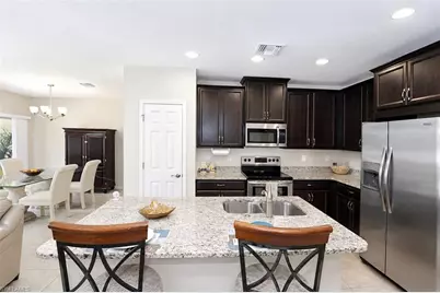 3763 Crofton Ct, Fort Myers, FL 33916 - Photo 11