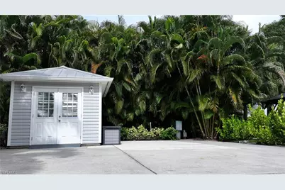10070 Parkwood Dr, Fort Myers, FL 33905 - Photo 17