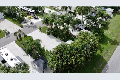 10070 Parkwood Dr, Fort Myers, FL 33905 - Photo 5