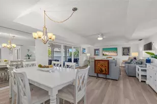 195 Peppermint Ln, Naples, FL 34112 - Photo 5