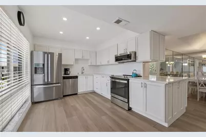 195 Peppermint Ln #2, Naples, FL 34112 - Photo 3