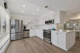 195 Peppermint Ln, Naples, FL 34112 - Photo 3