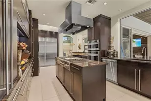 364 Logan Blvd S, Naples, FL 34119 - Photo 13