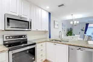 28524 Alessandria Cir, Bonita Springs, FL 34135 - Photo 9