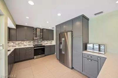 9757 Berkshire St, Naples, FL 34109 - Photo 29