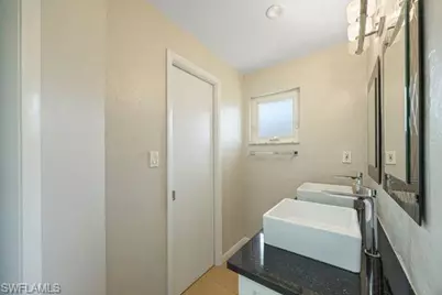 9757 Berkshire St, Naples, FL 34109 - Photo 21