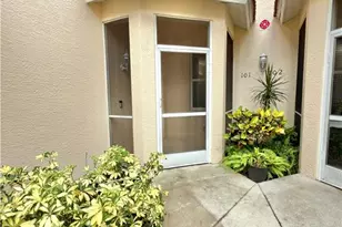 517 Robin Hood Cir, Naples, FL 34104 - Photo 5