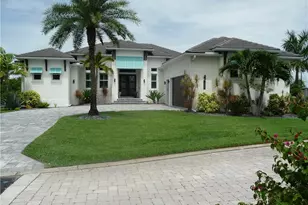 4001 Lea Marie Island Dr, Port Charlotte, FL 33952 - Photo 5