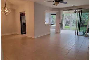 1315 Henley St, Naples, FL 34105 - Photo 5