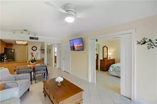 600 Neapolitan Way, Naples, FL 34103 - Photo 5