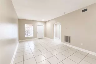 4110 Castilla Circle, Fort Myers, FL 33916 - Photo 9