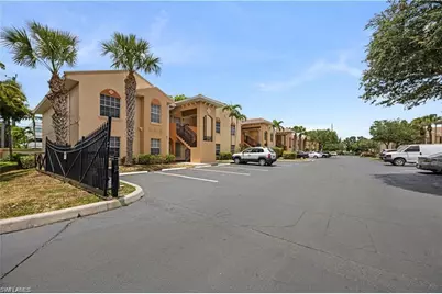 4172 Castilla Cir #201, Fort Myers, FL 33916 - Photo 3
