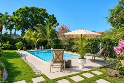 186 Muirfield Cir, Naples, FL 34113 - Photo 3