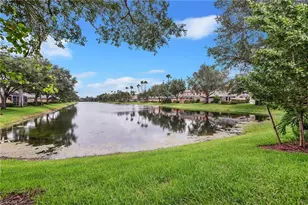 5505 Cove Cir, Naples, FL 34119 - Photo 17