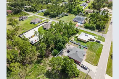 1003 Hibiscus Ave, Lehigh Acres, FL 33972 - Photo 7