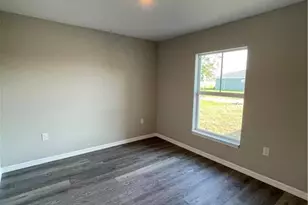 610 NW 11th Terrace, Cape Coral, FL 33993 - Photo 11