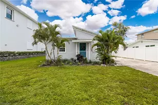 2664 Van Buren Ave, Naples, FL 34112 - Photo 9