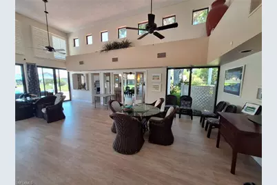 551 Beachwalk Cir, Naples, FL 34108 - Photo 15