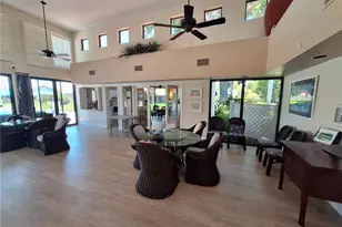 551 Beachwalk Cir, Naples, FL 34108 - Photo 15