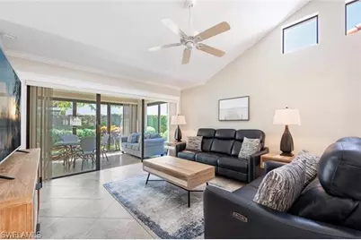 551 Beachwalk Cir, Naples, FL 34108 - Photo 35