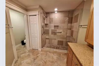 551 Beachwalk Cir, Naples, FL 34108 - Photo 45