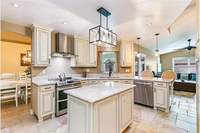 401 Candlewick Cir E, Lehigh Acres, FL 33936 - Photo 5