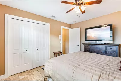 401 Candlewick Cir E, Lehigh Acres, FL 33936 - Photo 17