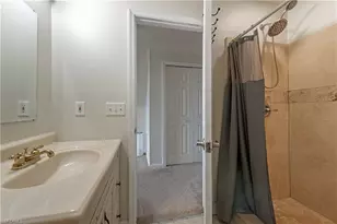 481 Leawood Cir, Naples, FL 34104 - Photo 3